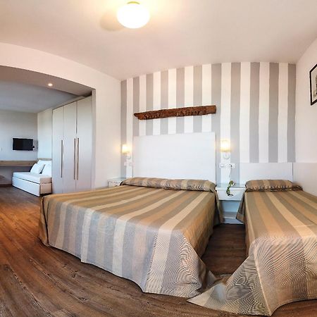Hotel Derby Exclusive Морской Милан Экстерьер фото