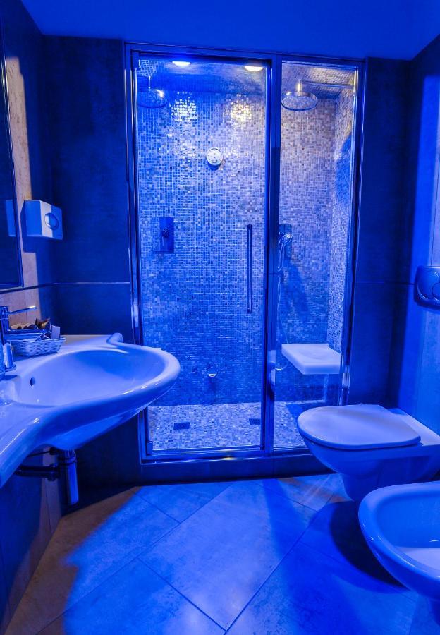 Hotel Derby Exclusive Морской Милан Экстерьер фото
