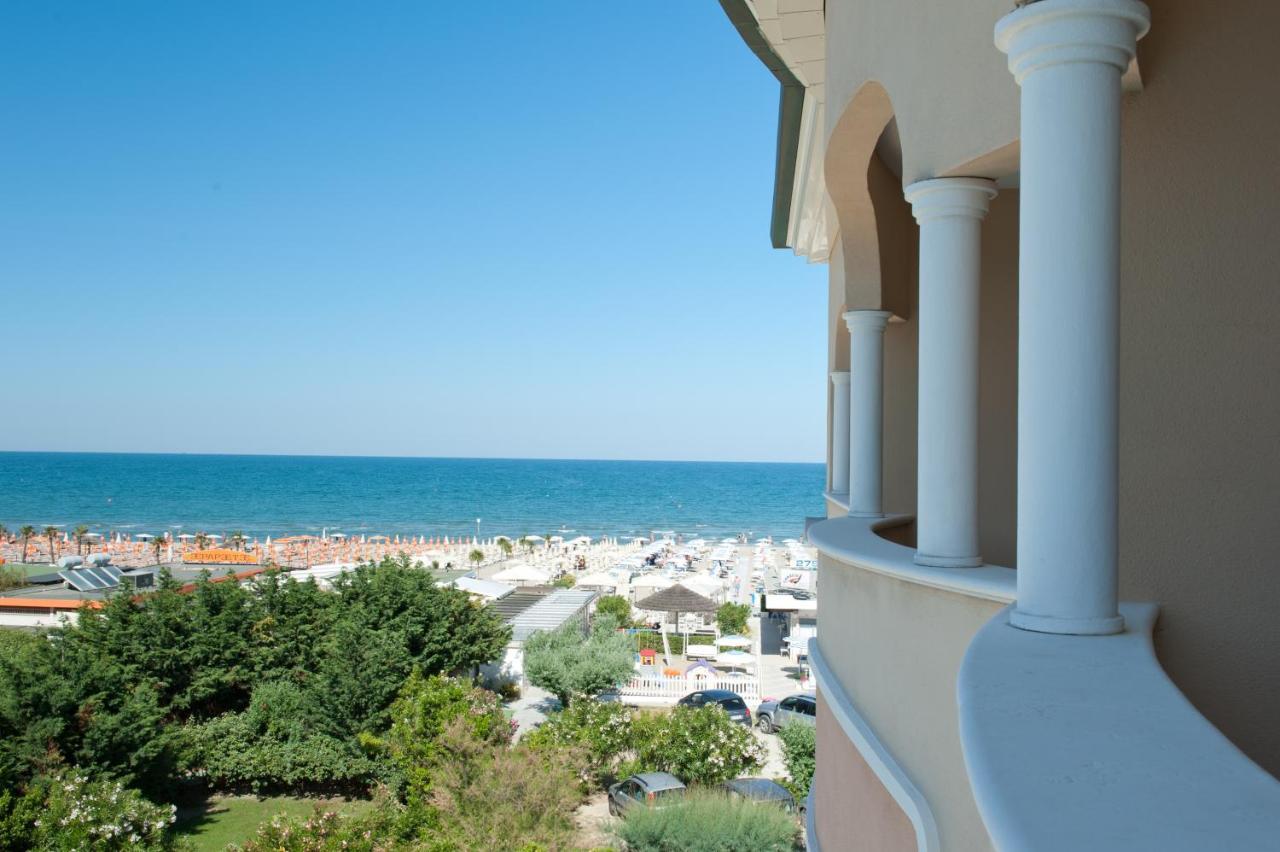 Hotel Derby Exclusive Морской Милан Экстерьер фото