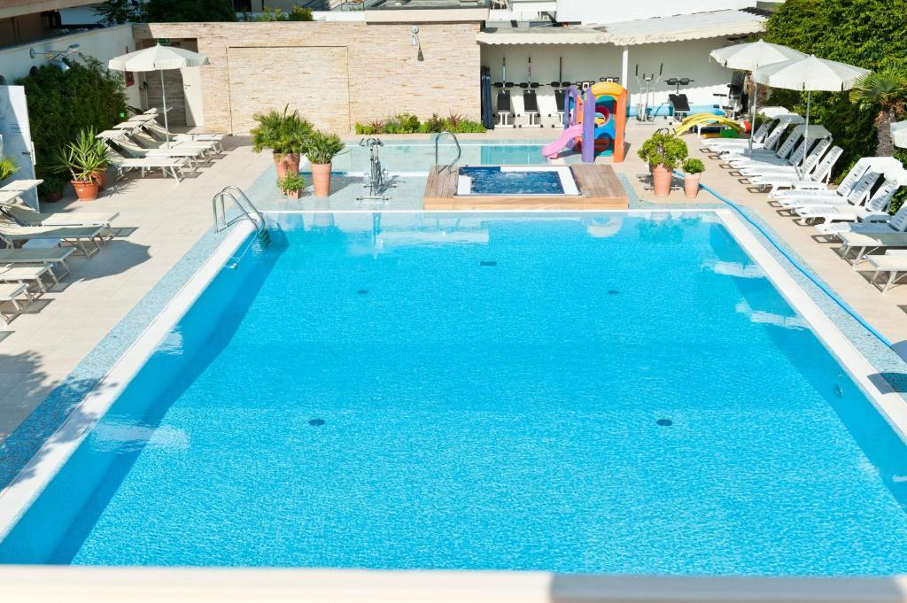Hotel Derby Exclusive Морской Милан Экстерьер фото